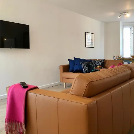 House With Parking, Short Stroll To Quay, Shops And Restaurants Villa Poole Exterior photo